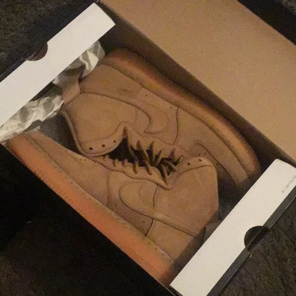 Air force 1 wheat
